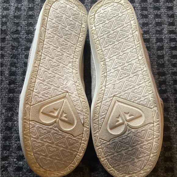 Roxy women’s gray ivory faux fur lined slip on sneakers flats 7.5 - Picture 7 of 7